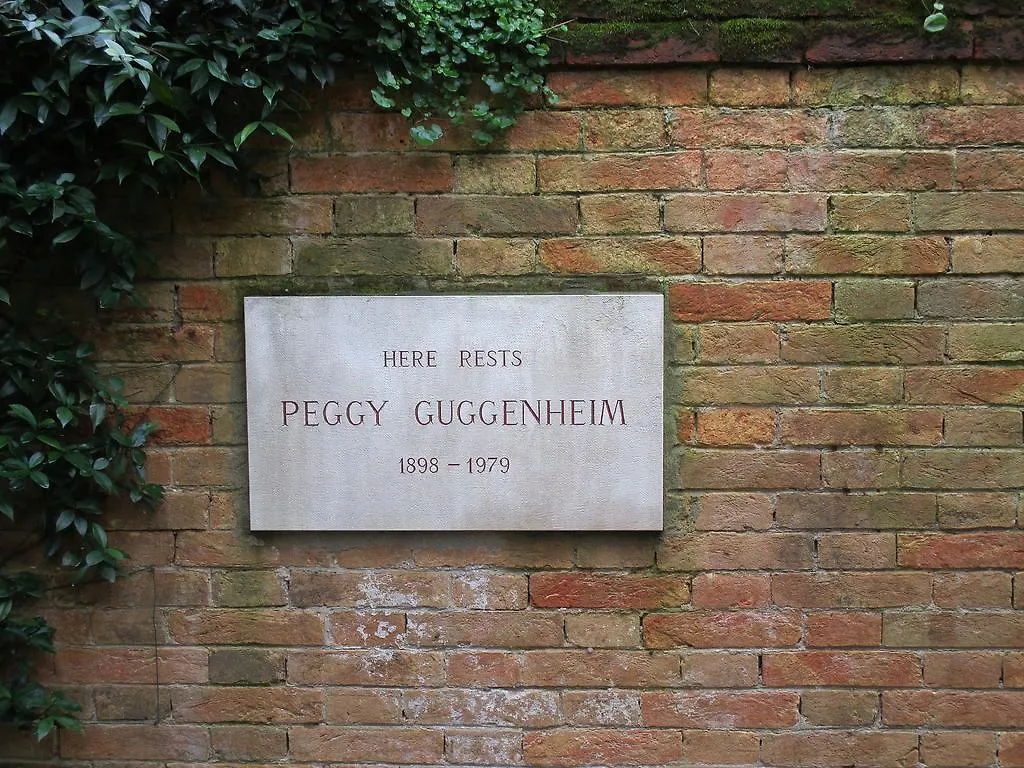 Guggenheim Museum, Cool, 6Pax,Wifi, Aircnd Italy