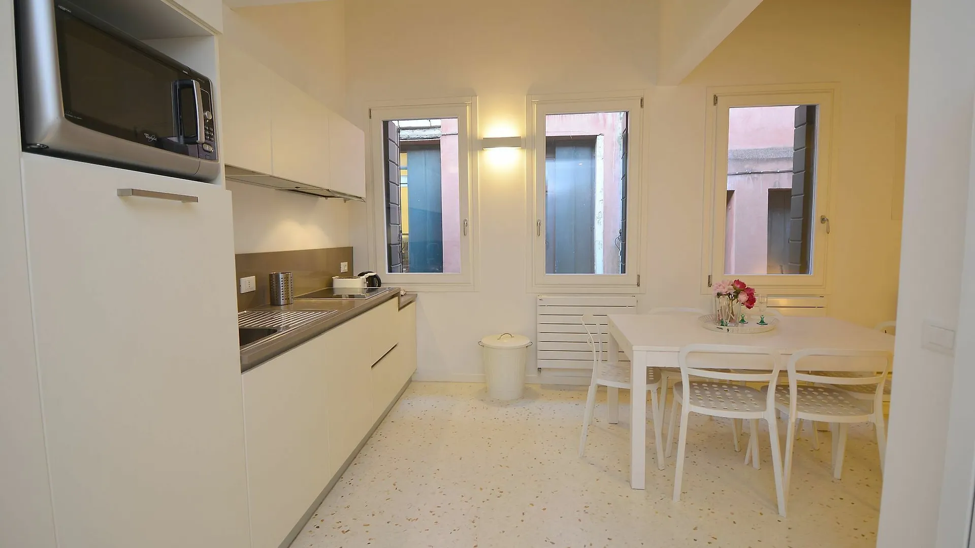Guggenheim Museum, Cool, 6Pax,Wifi, Aircnd 0*, Venice Italy