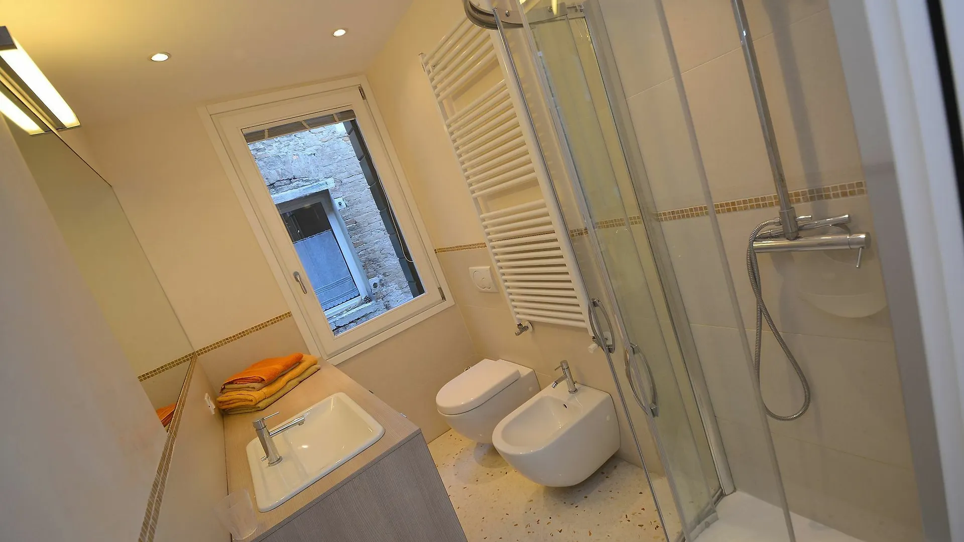 Guggenheim Museum, Cool, 6Pax,Wifi, Aircnd Apartment Venice