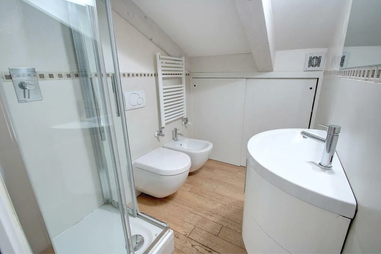 Apartment Guggenheim Museum, Cool, 6Pax,Wifi, Aircnd Italy